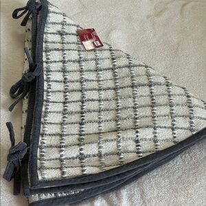 Tree Skirt Grey and Cream